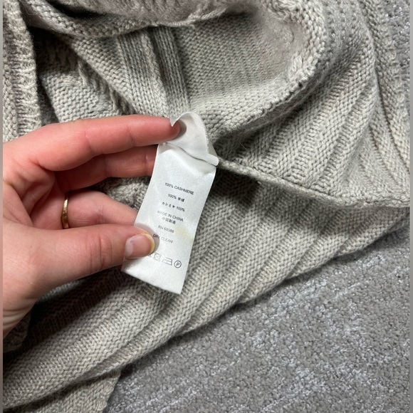 TSE 100% Cashmere Sleeveless Button Down Cardigan Duster Knit Womens Size Large - Picture 7 of 8